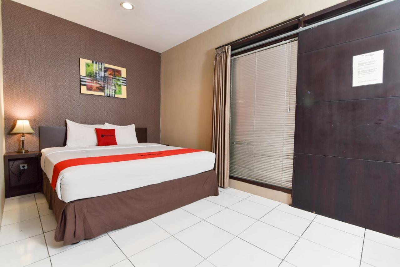Reddoorz Plus @ Raya Legian Экстерьер фото